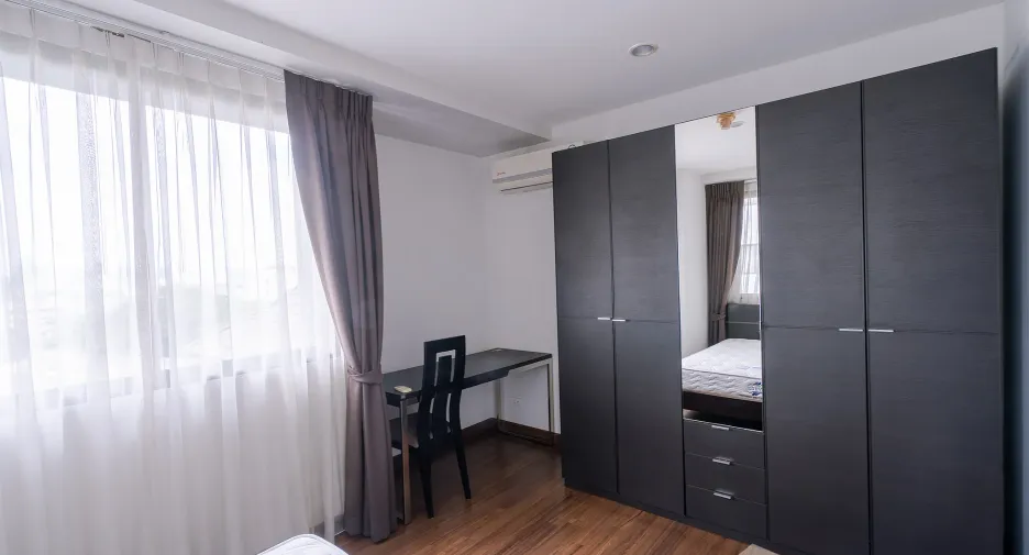 For sale and for rent 1 bed condo in Watthana, Bangkok