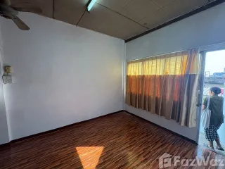Reihenhaus zur Miete mit 5 Zimmer in Bang Kho Laem, Bangkok