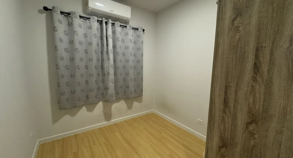 For sale and for rent 3 bedrooms townhouse in Bang Phli, Samut Prakan