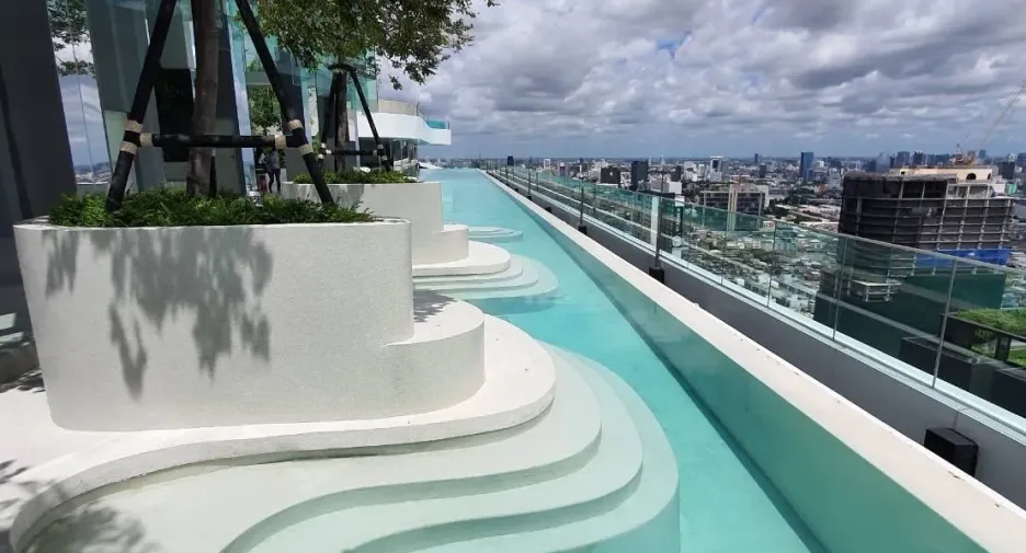 For sale studio apartment in Huai Khwang, Bangkok