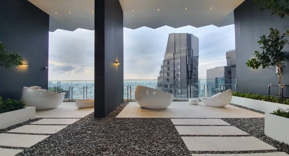 For sale studio apartment in Huai Khwang, Bangkok
