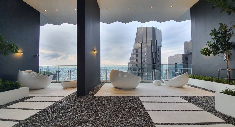 For sale studio apartment in Huai Khwang, Bangkok
