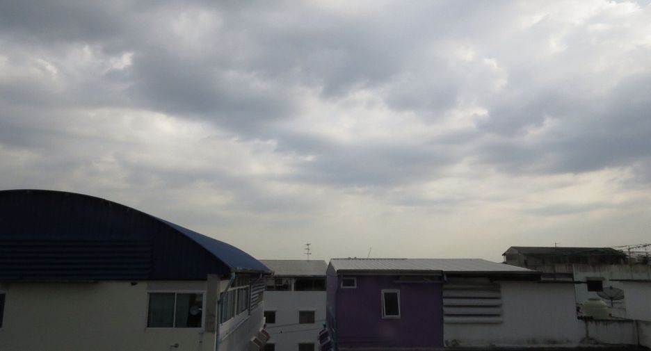 For rent studio condo in Chom Thong, Bangkok