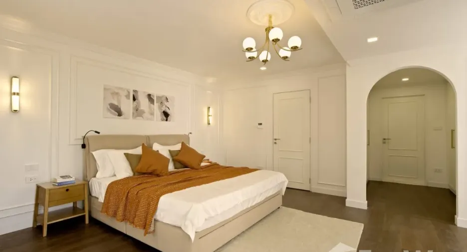 For sale 4 bedrooms condo in Watthana, Bangkok