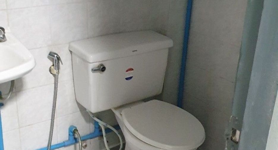 For rent 2 bedrooms townhouse in Min Buri, Bangkok