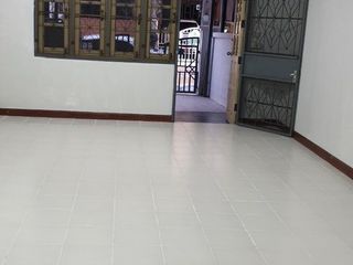 For rent 2 ベッドルーム townhouse in Min Buri, Bangkok