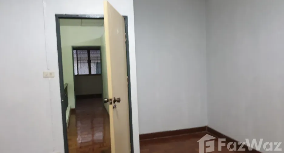 For rent 2 bedrooms townhouse in Min Buri, Bangkok