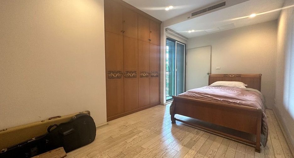 For sale 2 bedrooms condo in Watthana, Bangkok