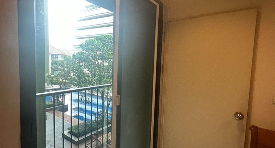 For sale 2 bedrooms condo in Watthana, Bangkok