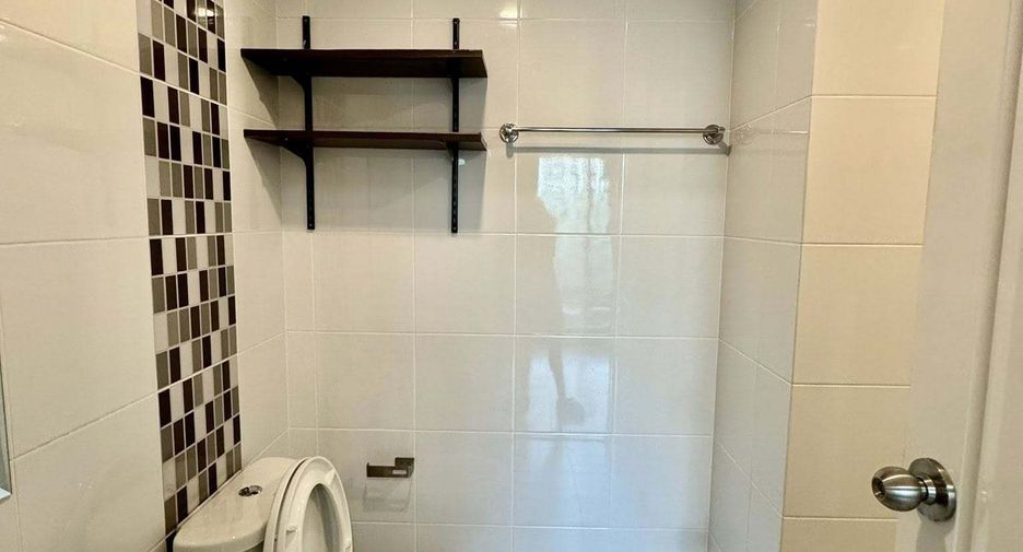For rent 1 bed condo in Khan Na Yao, Bangkok