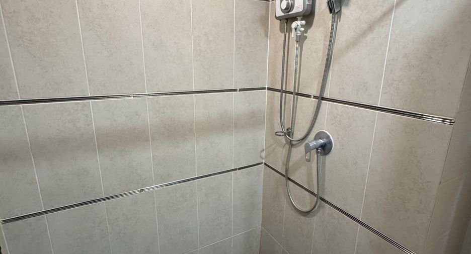 For sale 2 bedrooms condo in Khan Na Yao, Bangkok