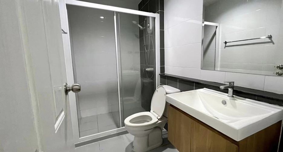 For sale and for rent 3 bedrooms townhouse in Bang Phli, Samut Prakan