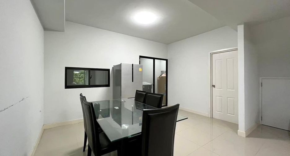 For sale and for rent 3 bedrooms townhouse in Bang Phli, Samut Prakan