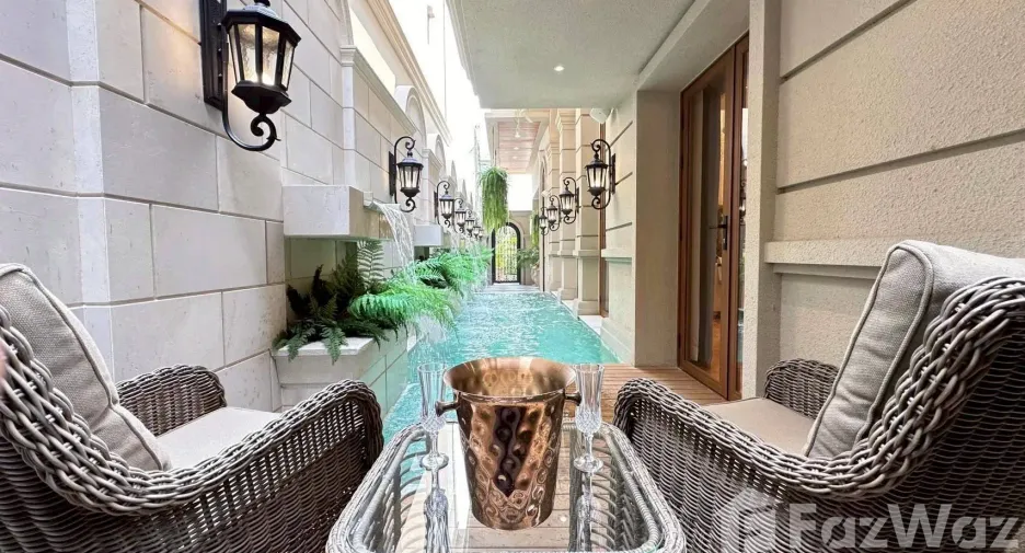 For sale and for rent 4 bedrooms house in Watthana, Bangkok