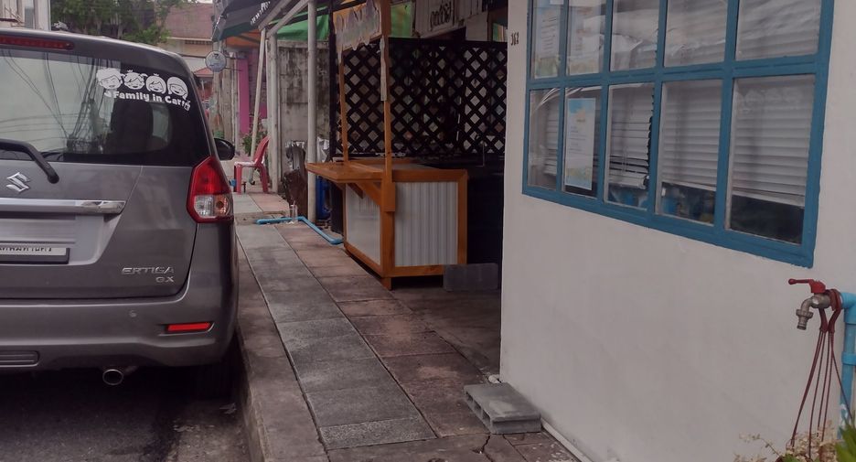 For rent retail Space in Dusit, Bangkok