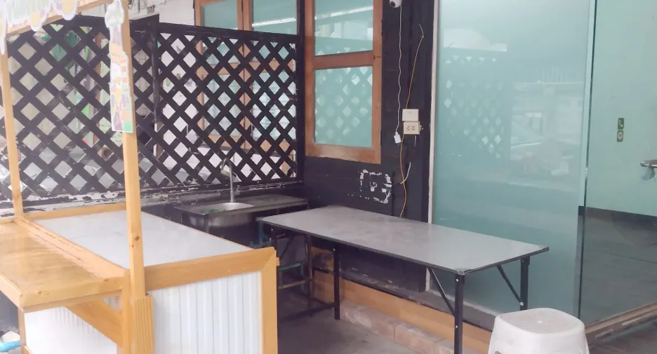 For rent retail Space in Dusit, Bangkok