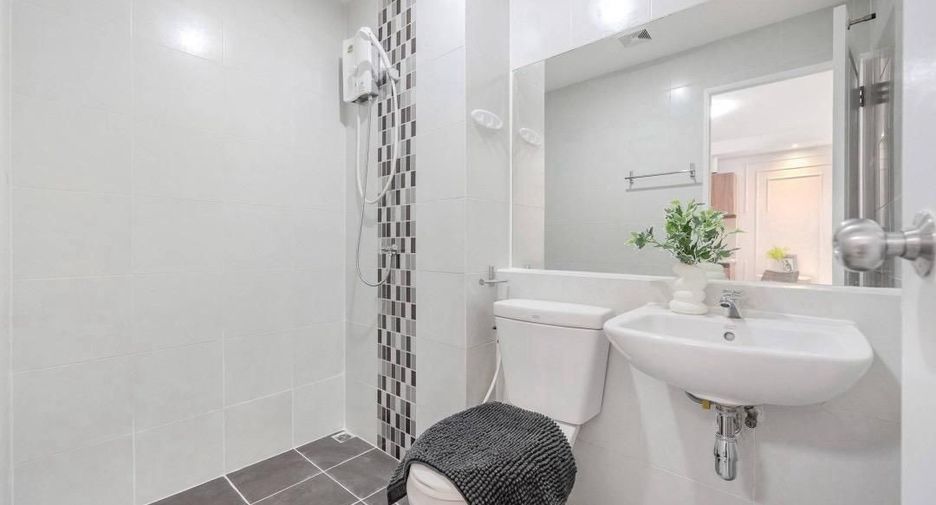 Продажа 1 кровать кондо в Чатучак, Бангкок