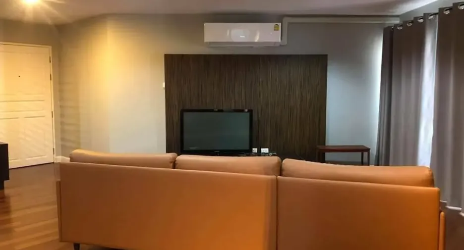 For rent and for sale 2 bedrooms condo in Yan Nawa, Bangkok