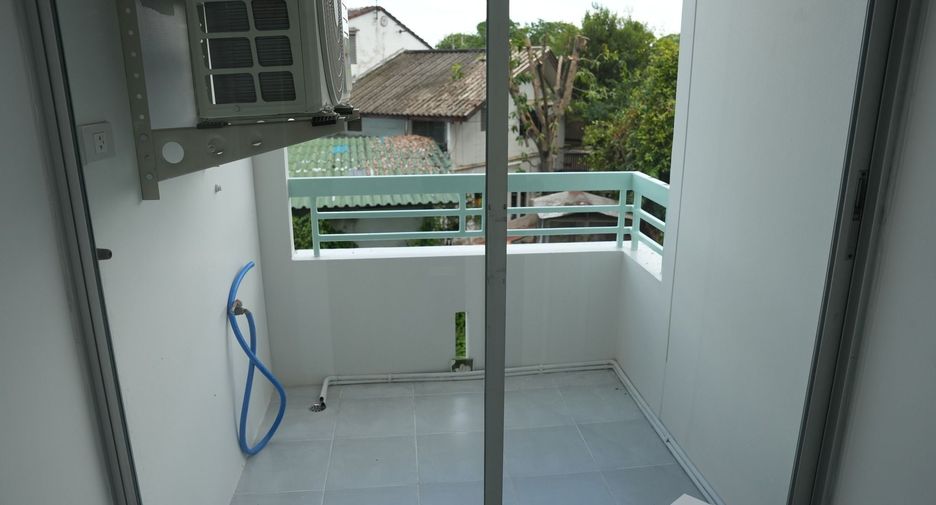 Wohnung zum Kauf mit Studio in Bang Kapi, Bangkok