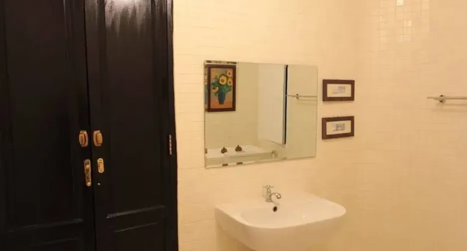 For sale 2 bedrooms condo in Watthana, Bangkok