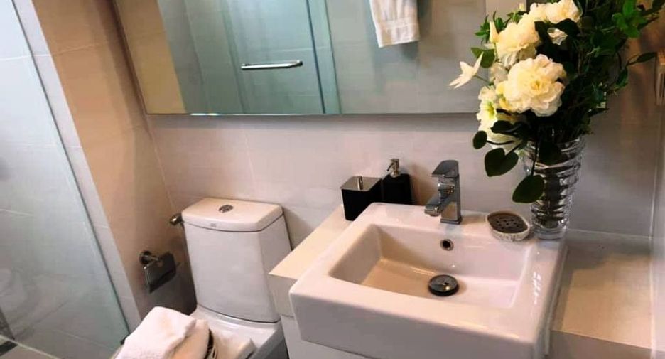 For sale 2 bedrooms condo in Sathon, Bangkok