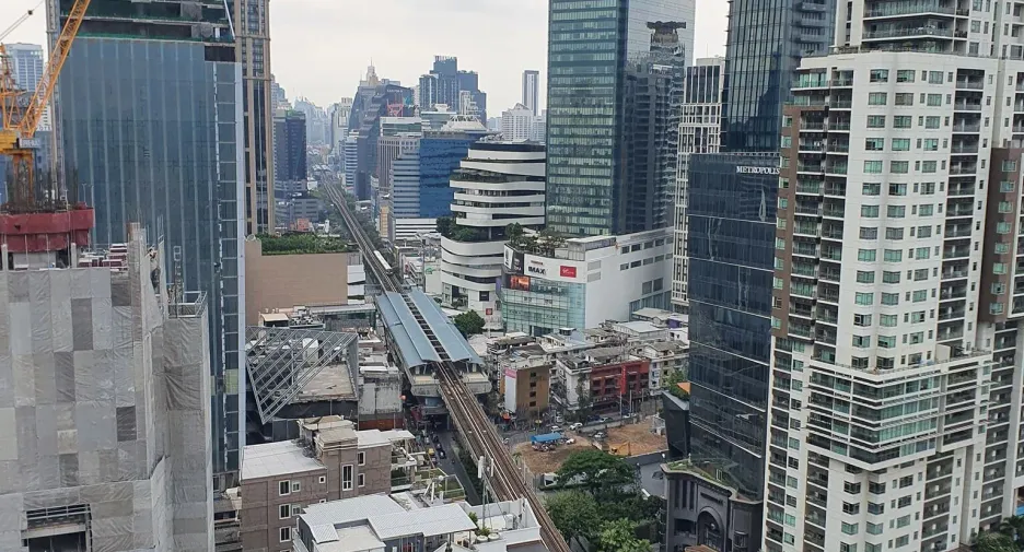 Condo en venta de 2 habitaciones en Khlong Toei, Bangkok