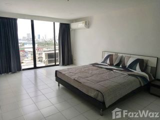 For sale and for rent 3 bedrooms condo in Khlong Toei, Bangkok