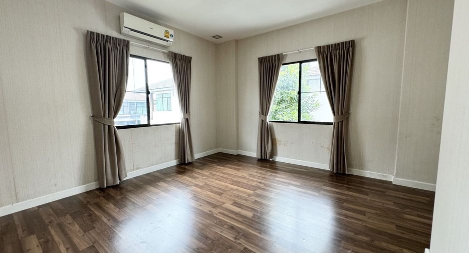 À vendre 4 chambres maison à Sai Mai, Bangkok