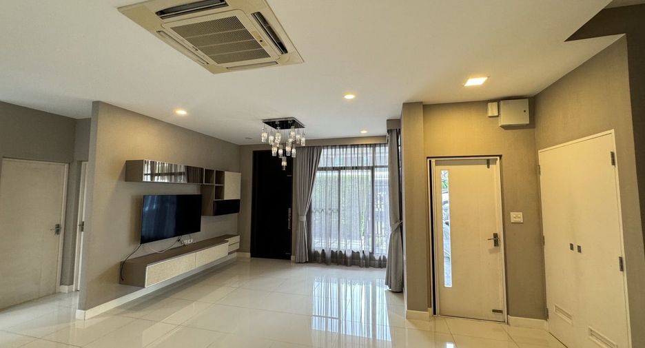 À vendre 4 chambres maison à Sai Mai, Bangkok