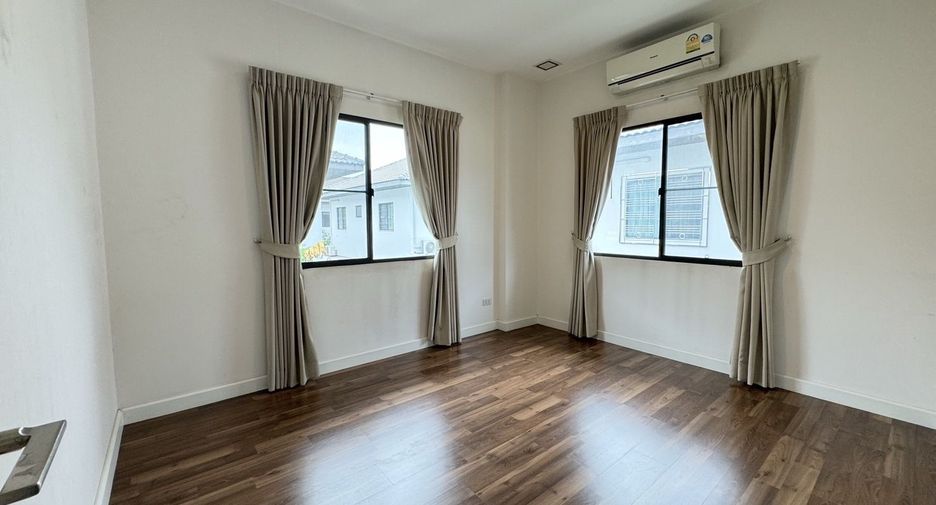 À vendre 4 chambres maison à Sai Mai, Bangkok