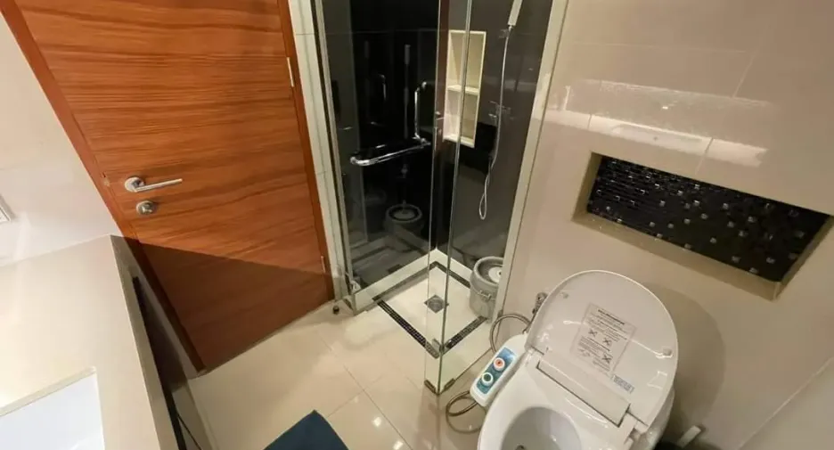 Condo en venta y en alquiler de 2 habitaciones en Khlong Toei, Bangkok
