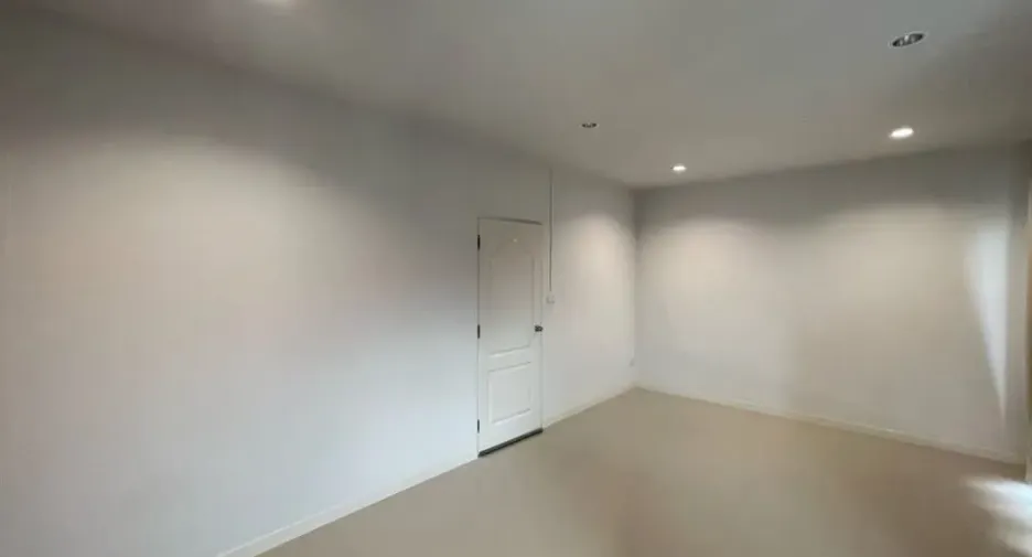 For sale and for rent 3 bedrooms house in Bang Phli, Samut Prakan