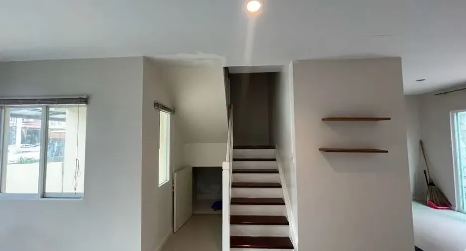 For sale and for rent 3 bedrooms house in Bang Phli, Samut Prakan