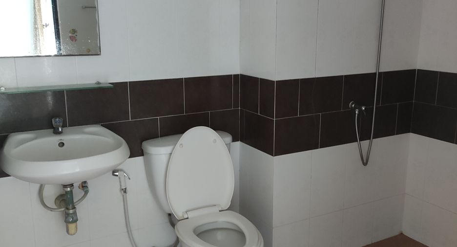For sale studio condo in Bang Kapi, Bangkok