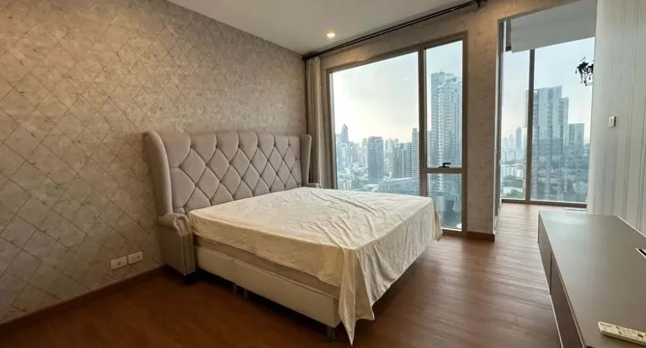 Wohnung zum Kauf und zur Miete mit 3 Zimmer in Khlong Toei, Bangkok