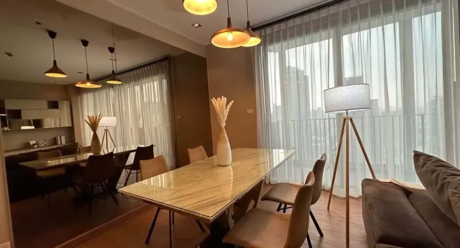 Wohnung zum Kauf und zur Miete mit 3 Zimmer in Khlong Toei, Bangkok