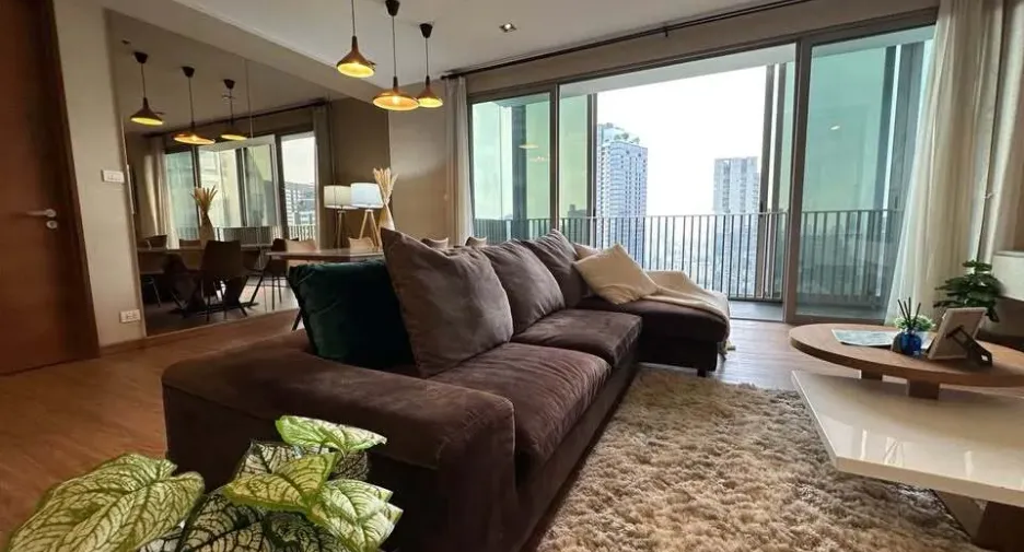 Wohnung zum Kauf und zur Miete mit 3 Zimmer in Khlong Toei, Bangkok