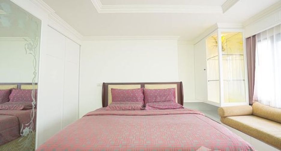 For sale and for rent 2 bedrooms condo in Watthana, Bangkok