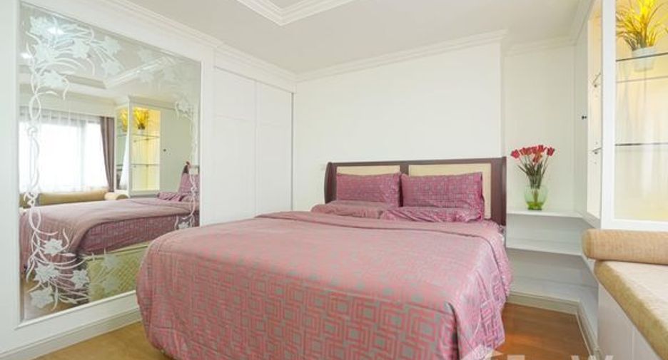 For sale and for rent 2 bedrooms condo in Watthana, Bangkok