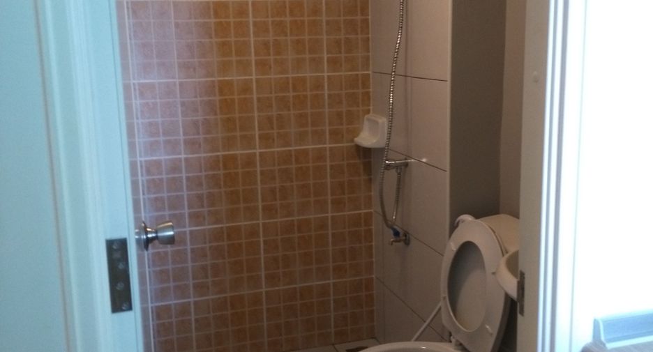 For rent studio condo in Lat Krabang, Bangkok