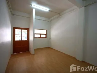 For sale 4 ベッドルーム house in Khlong San, Bangkok