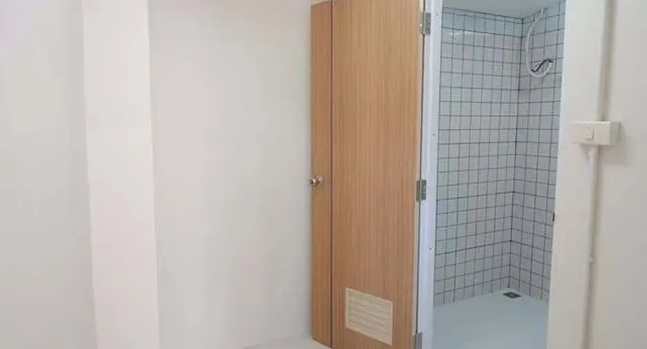 For sale 4 bedrooms house in Khlong San, Bangkok