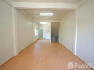 For sale 4 ベッドルーム house in Khlong San, Bangkok