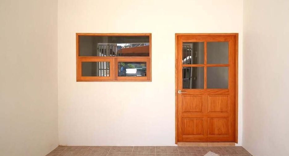 For sale 4 bedrooms house in Khlong San, Bangkok