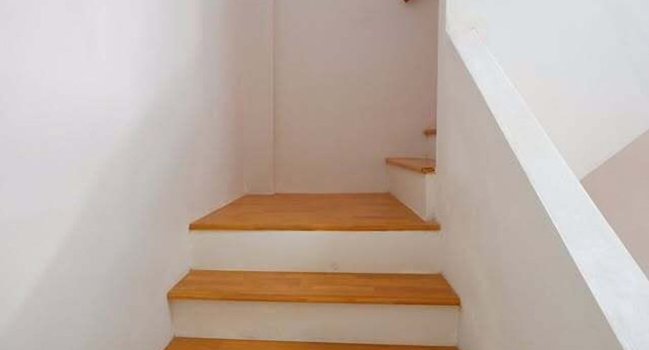 For sale 4 ベッドルーム house in Khlong San, Bangkok