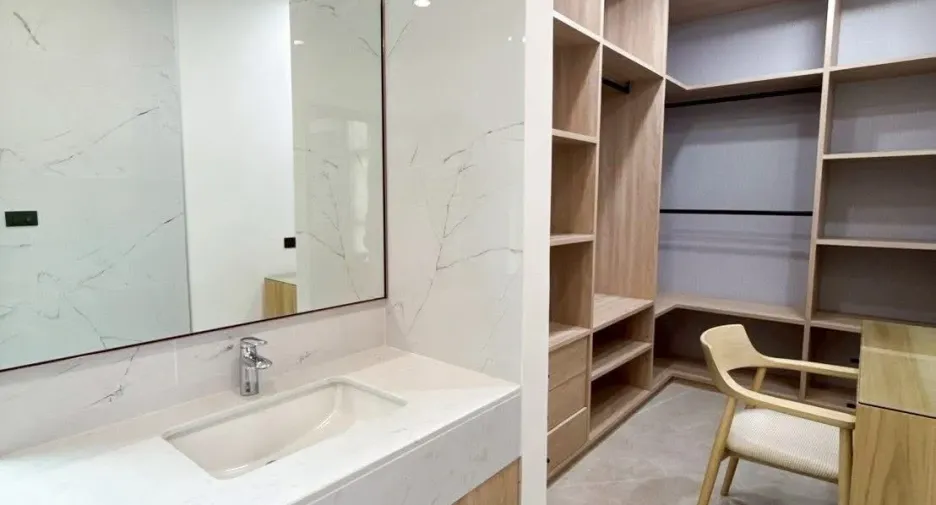 Villa zum Kauf mit 4 Zimmer in Lat Phrao, Bangkok