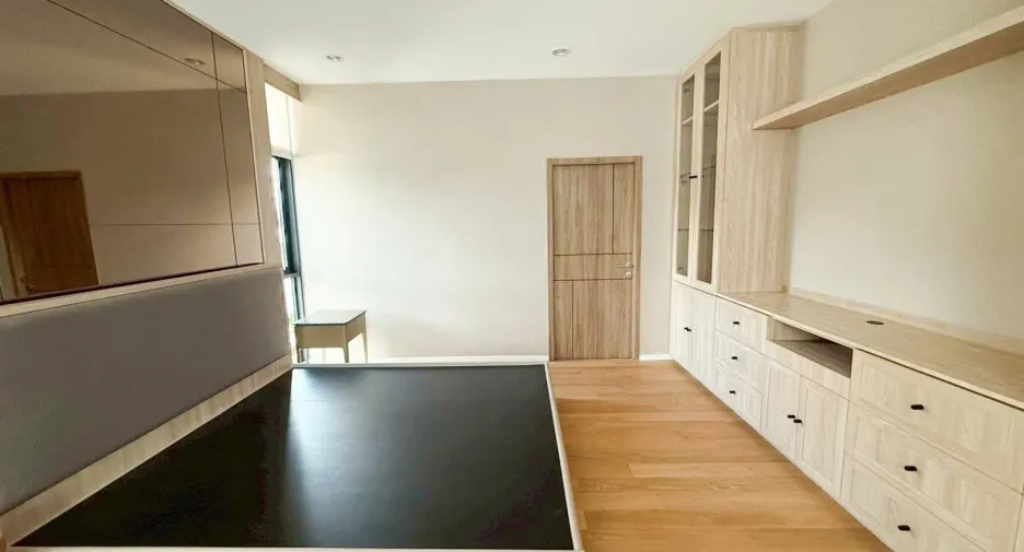 Villa zum Kauf mit 4 Zimmer in Lat Phrao, Bangkok
