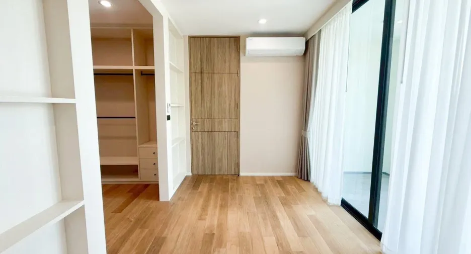 Villa zum Kauf mit 4 Zimmer in Lat Phrao, Bangkok