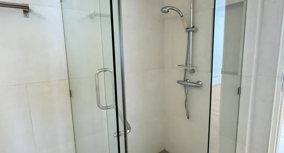 For sale and for rent 3 bedrooms condo in Watthana, Bangkok