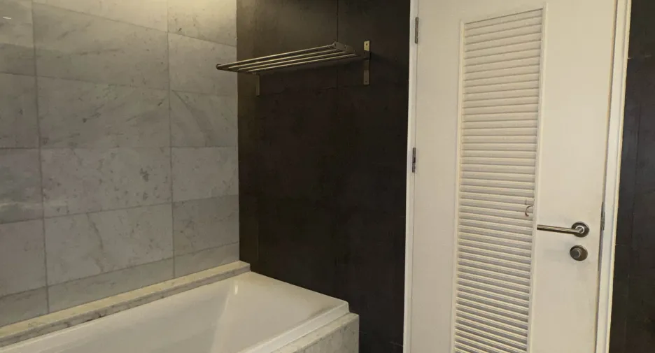 For sale and for rent 3 bedrooms condo in Watthana, Bangkok